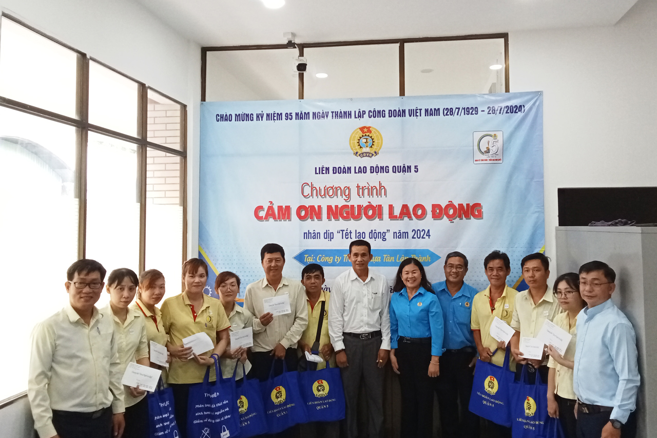 TAN LAP THANH PLASTIC AND DISTRICT 5 LABOR FEDERATION ORGANIZED THE "THANK YOU TO WORKERS" PROGRAM IN 2024